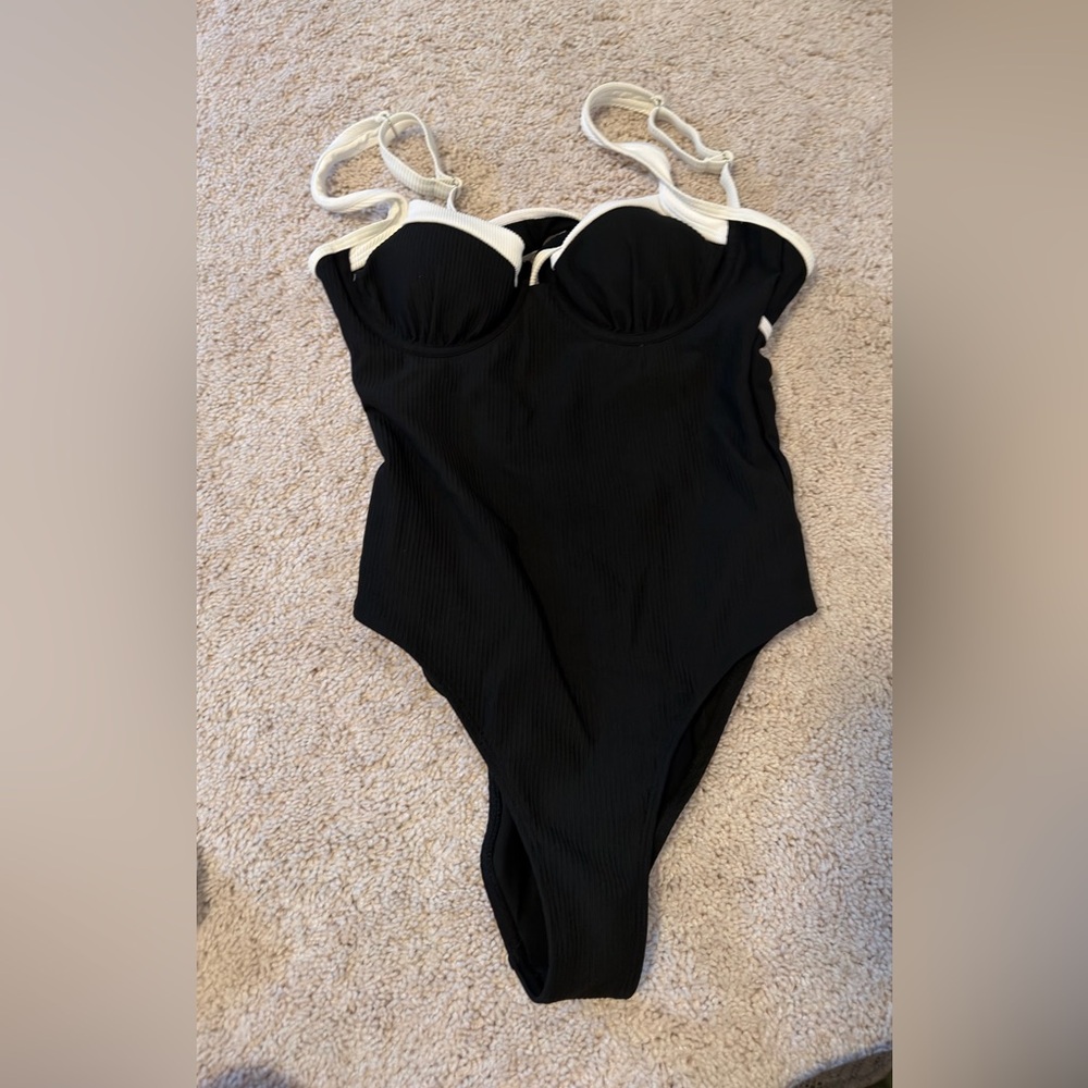 Berlook one piece small